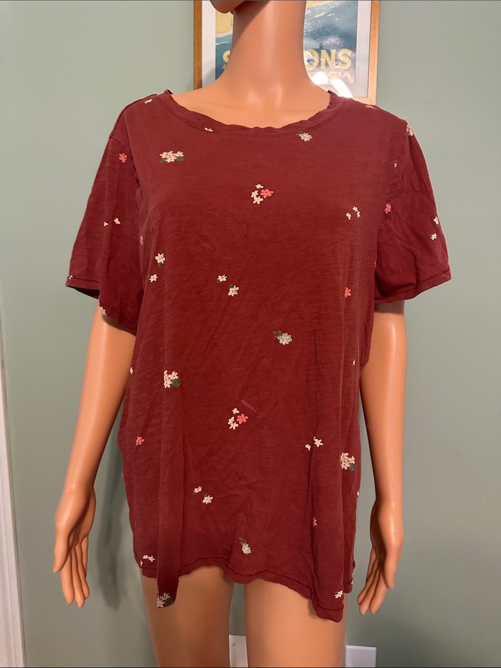 Sonoma Maroon Floral Short Sleeve Tee